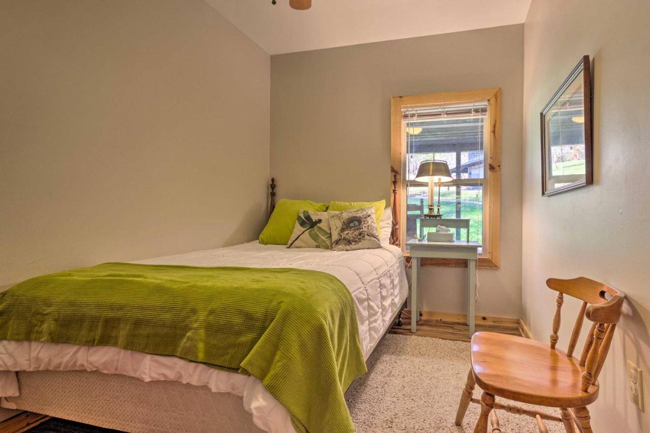 Pet-Friendly Blue Ridge, Cherokee Forest Retreat! 그린빌 외부 사진