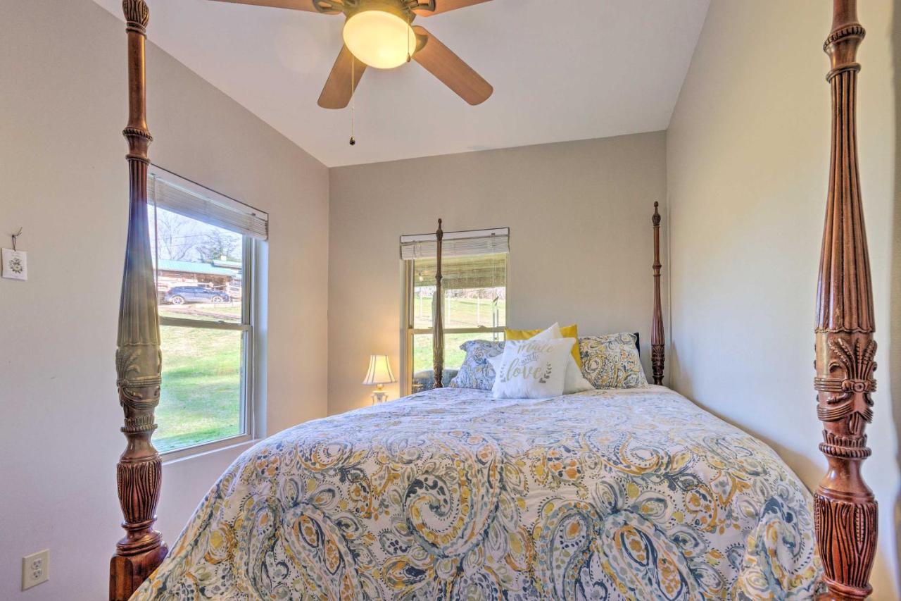 Pet-Friendly Blue Ridge, Cherokee Forest Retreat! 그린빌 외부 사진